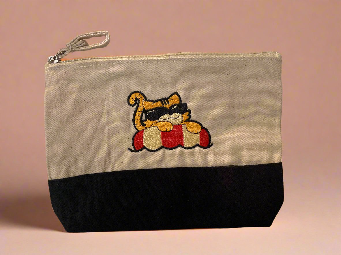 Embroidered "Garfield at the Beach" Black/Neutral Canvas Zipper Pouch
