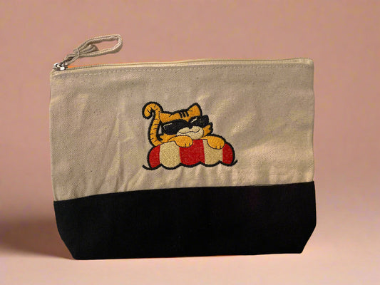 Embroidered "Garfield at the Beach" Black/Neutral Canvas Zipper Pouch
